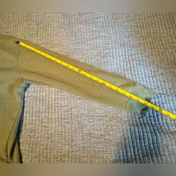 Aeropostale Green Sweater with Vintage Graphics Size L - Picture 9 of 13